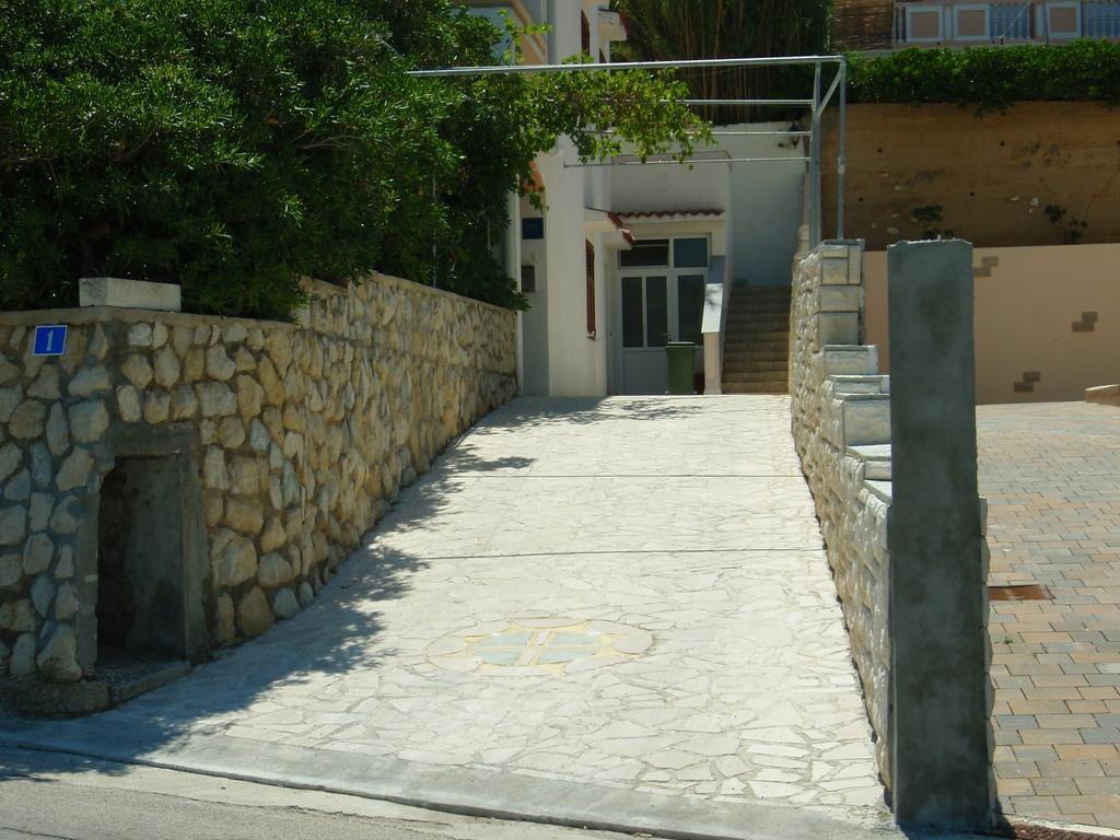 Apartments Ariana Pag Town Dış mekan fotoğraf