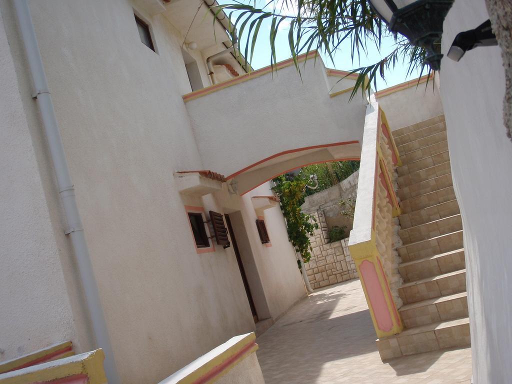 Apartments Ariana Pag Town Dış mekan fotoğraf